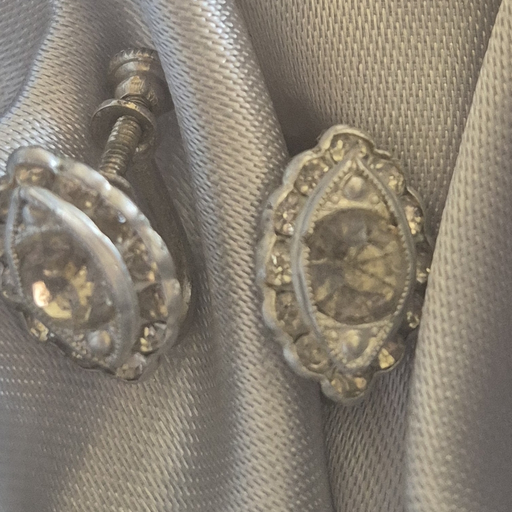 Vintage 1950s  Silver Tone Screw Back Earrings